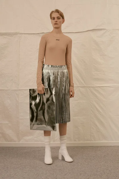 Look 11